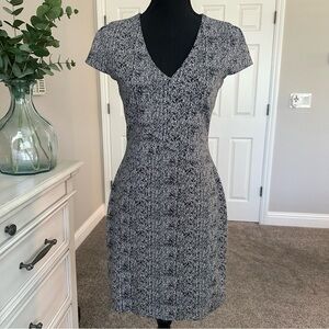 Express Black and White Sheath Mini Dress V-Neck Cap Sleeve